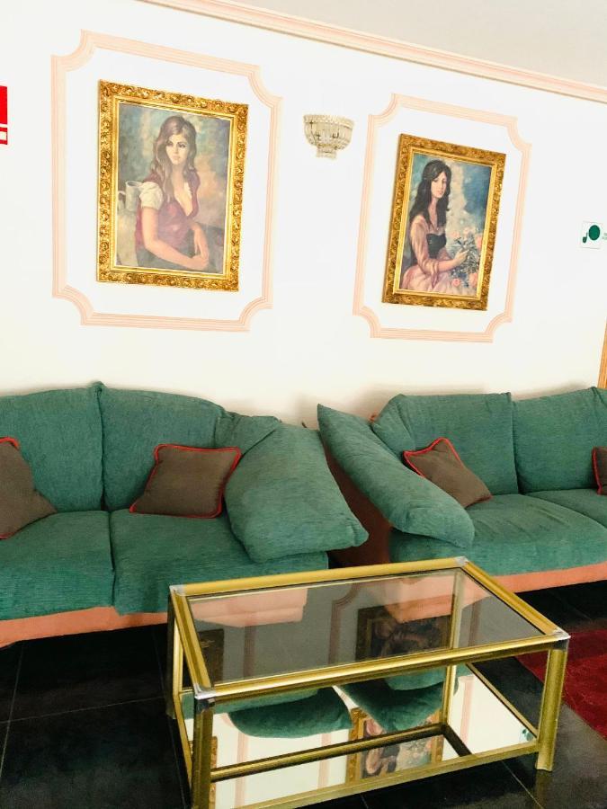 Hotel El Prado By Vivere Stays Carrascosa del Campo Екстериор снимка