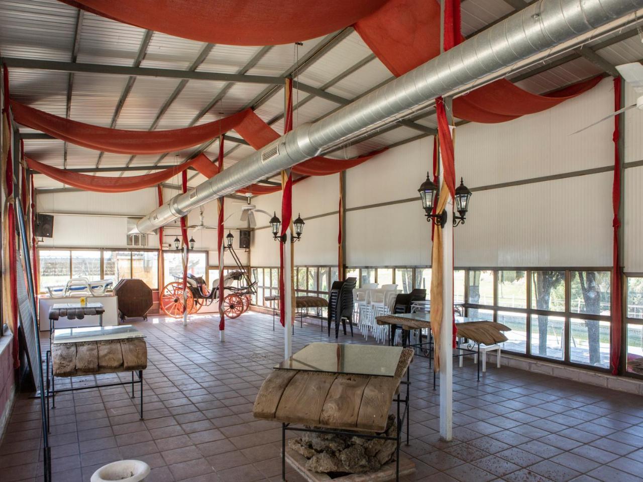Hotel El Prado By Vivere Stays Carrascosa del Campo Екстериор снимка