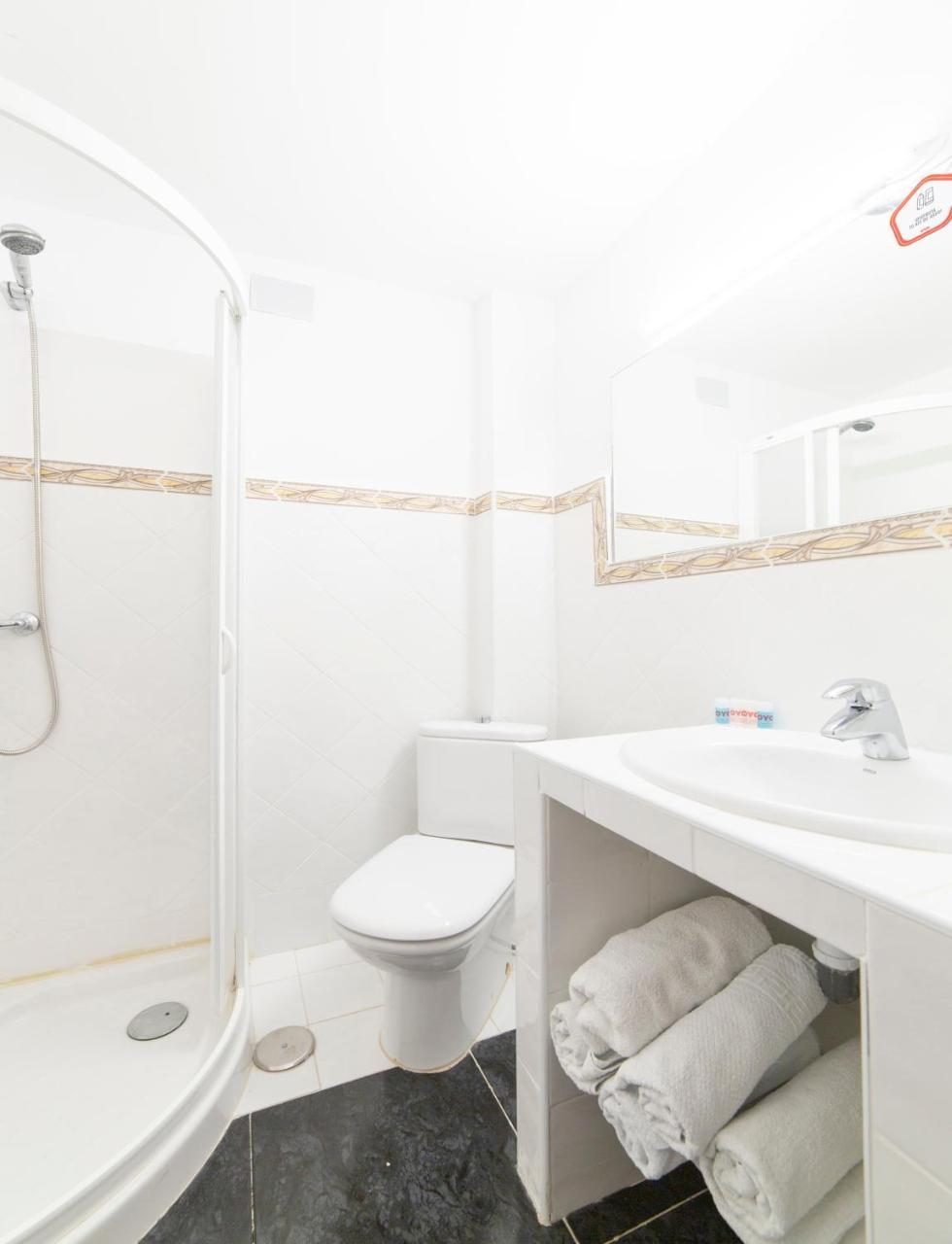 Hotel El Prado By Vivere Stays Carrascosa del Campo Екстериор снимка