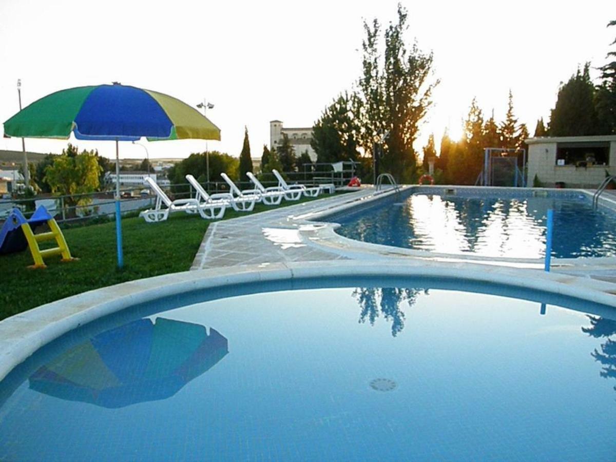 Hotel El Prado By Vivere Stays Carrascosa del Campo Екстериор снимка