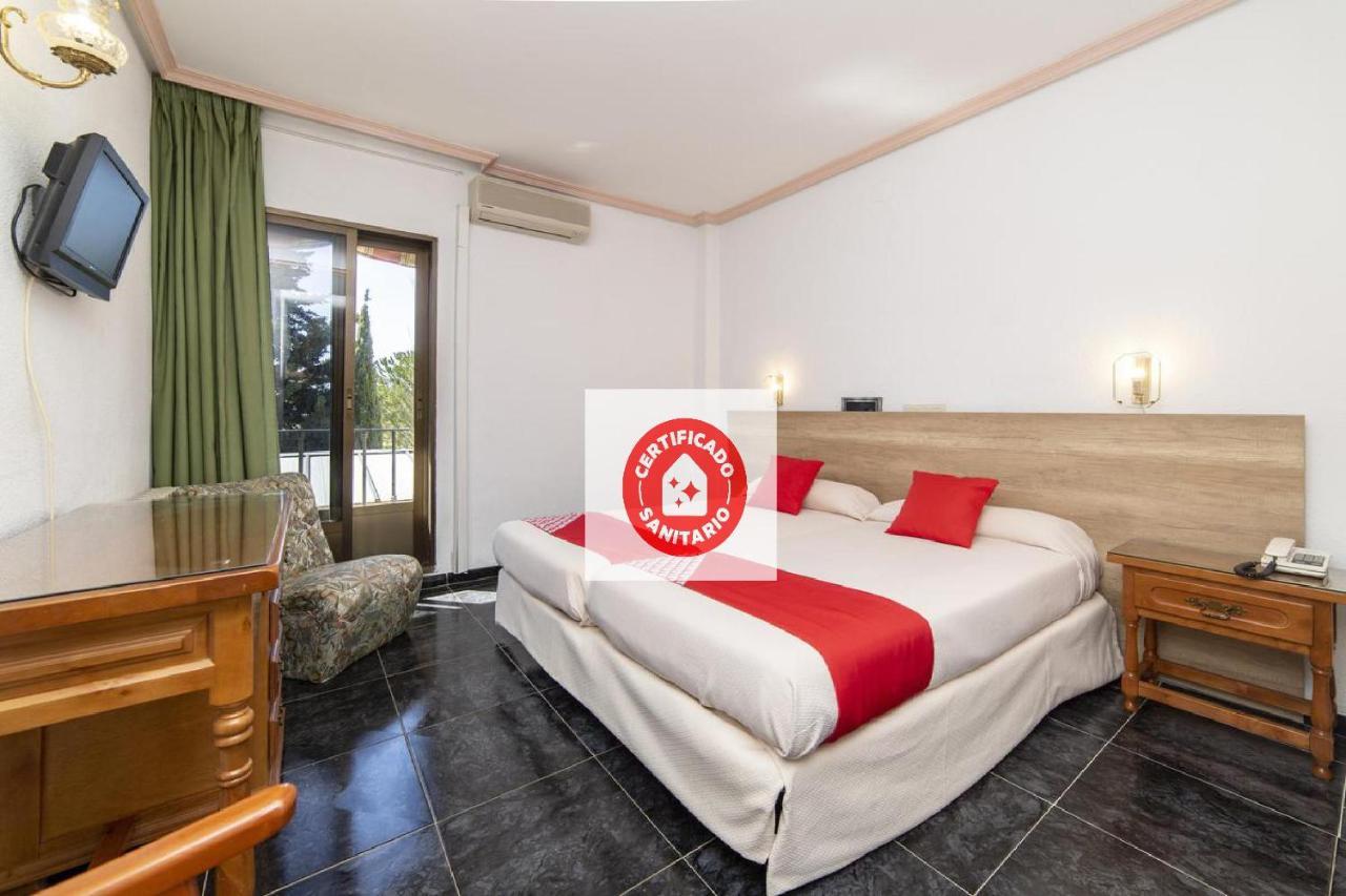 Hotel El Prado By Vivere Stays Carrascosa del Campo Екстериор снимка